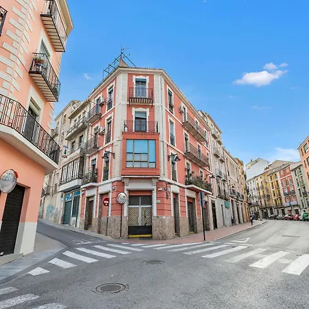 Freshly Renovated Old Town With Ac